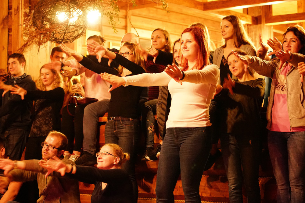 Warsztaty artystyczne dla firm - taneczne kalambury